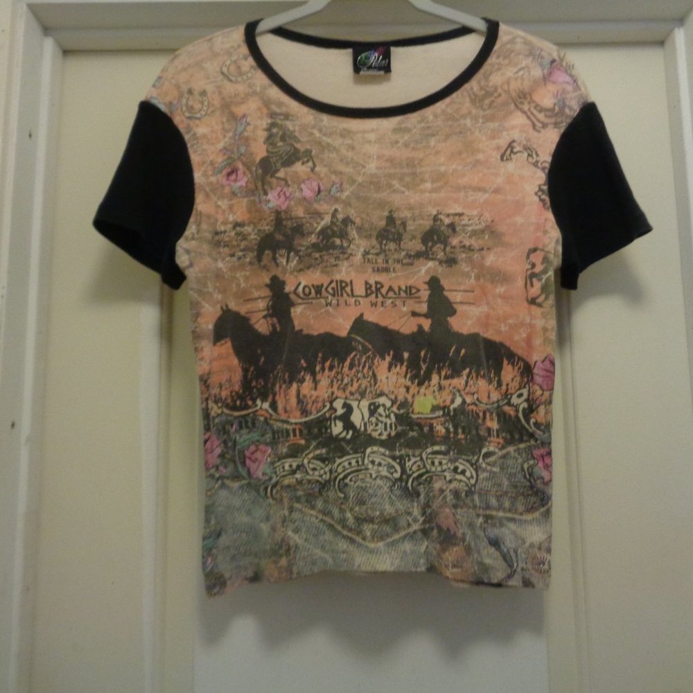 COWGIRLS & HORSES TEE TOP LG
